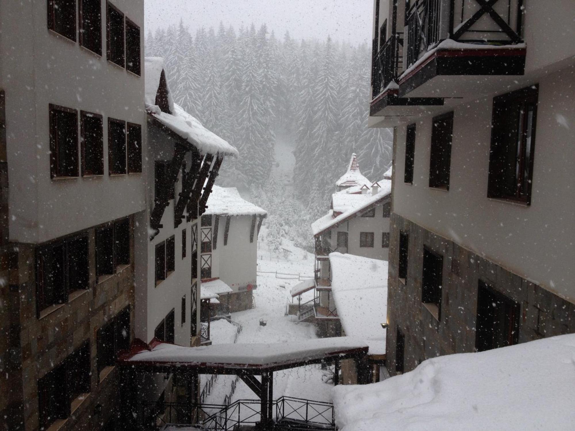 Ski Apartment In Castle Complex Pamporovo Buitenkant foto